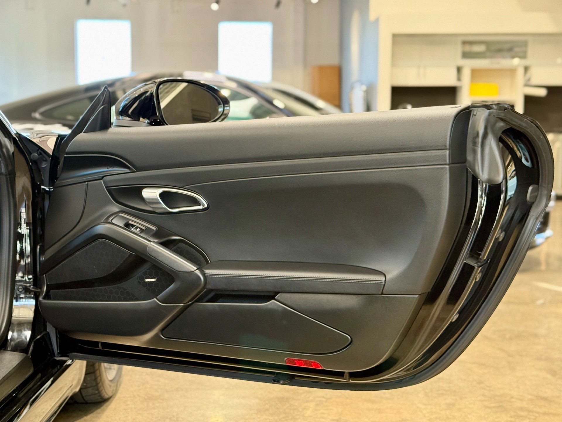 Used 2017 Porsche 718 Boxster S RWD image 30