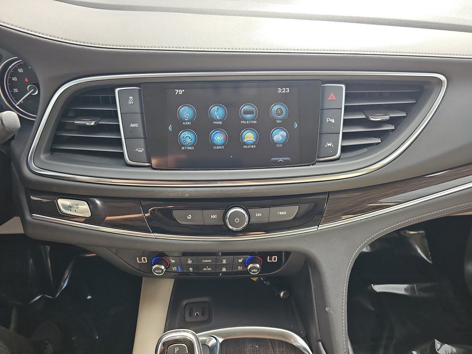 Used 2018 Buick Enclave Premium w/ Experience Buick Package AWD/4WD image 17