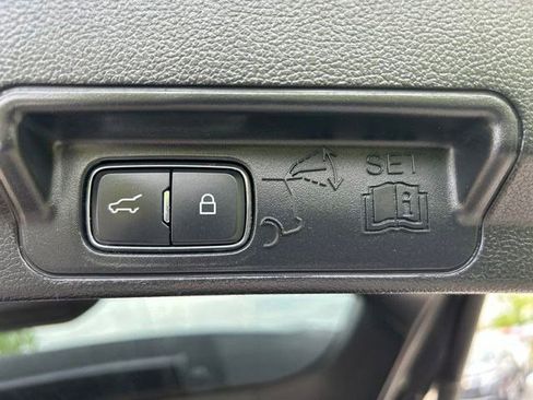 Used 2022 Ford Explorer ST w/ ST Street Pack AWD/4WD image 46