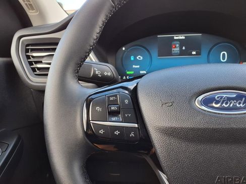 Used 2023 Ford Escape Platinum AWD/4WD image 36