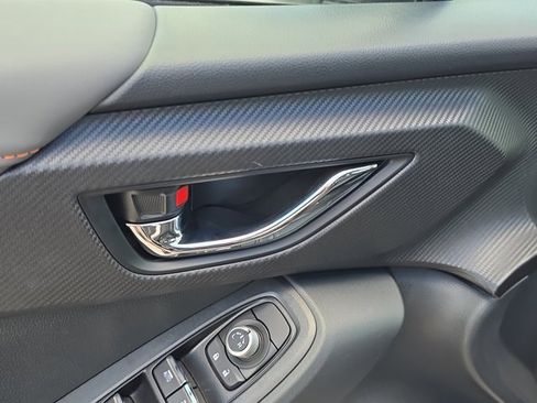 New 2025 Subaru Crosstrek 2.5i Limited w/ Popular Package #3A image 16