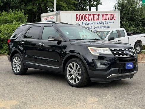 Certified 2017 Ford Explorer Limited AWD/4WD image 1
