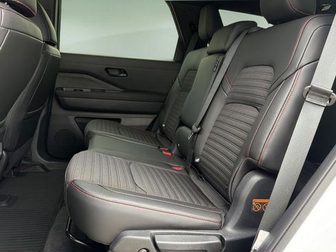 New 2026 Nissan Pathfinder Rock Creek AWD/4WD image 19