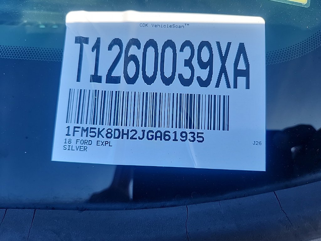 Used 2018 Ford Explorer XLT w/ Equipment Group 201A AWD/4WD image 4
