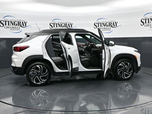 Used 2025 Chevrolet TrailBlazer RS w/ Convenience Package image 27