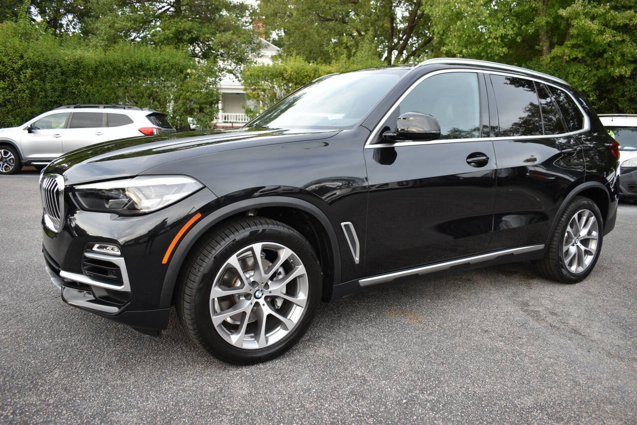 Used 2019 BMW X5 xDrive40i w/ Premium Package 2 AWD/4WD image 2