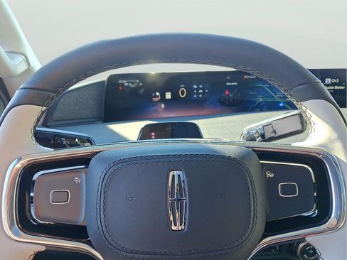 New 2025 Lincoln Navigator L Reserve image 19
