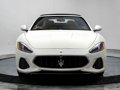 Used 2018 Maserati GranTurismo Sport image 33