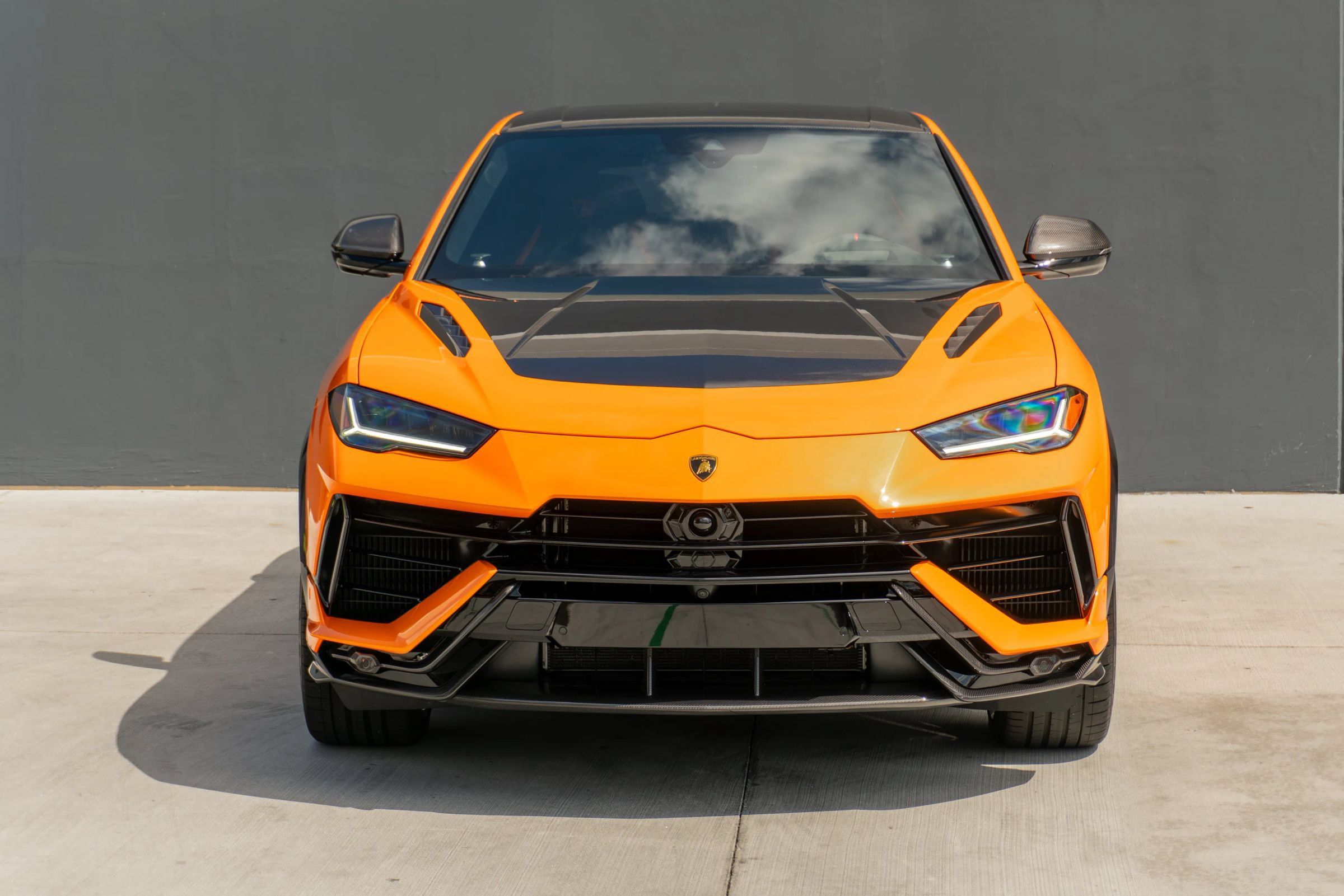 Used 2024 Lamborghini Urus Performante AWD/4WD image 4