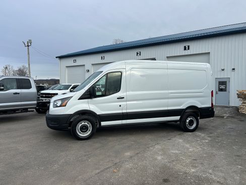New 2026 Ford Transit 250 250 Medium Roof image 3