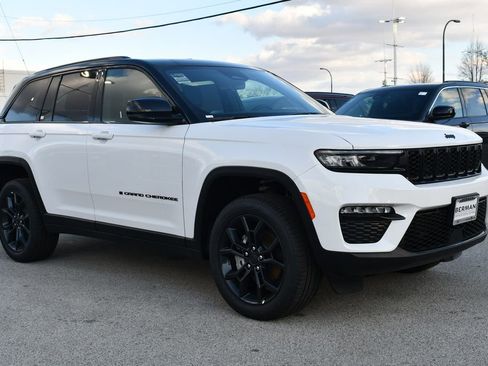 New 2025 Jeep Grand Cherokee Limited w/ Trailer Tow Package AWD/4WD image 1