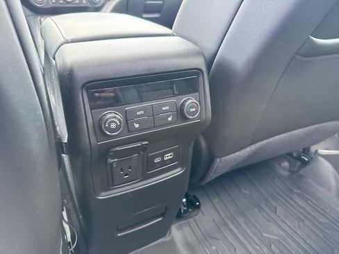 Used 2023 GMC Acadia Denali w/ Denali Ultimate Package AWD/4WD image 12