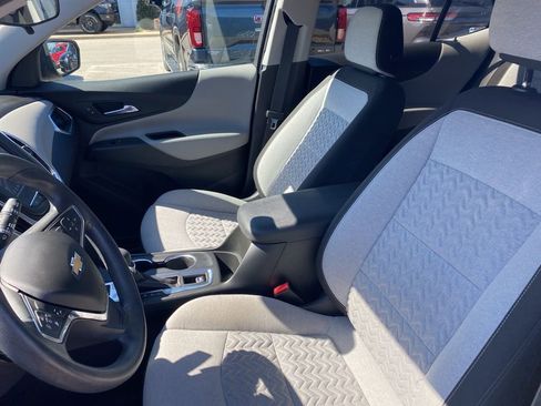 Used 2022 Chevrolet Equinox LS AWD/4WD image 19