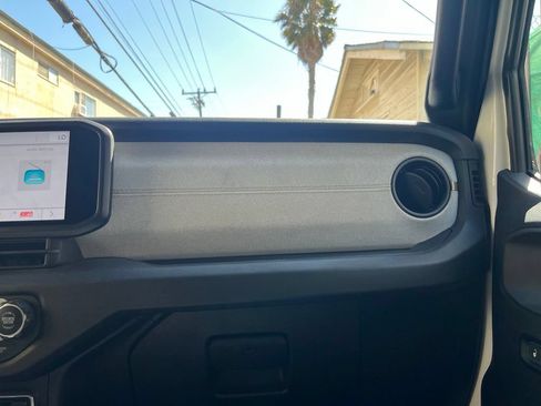 Used 2024 Jeep Wrangler Unlimited AWD/4WD image 22