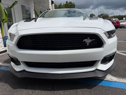 Used 2016 Ford Mustang GT Premium w/ Equipment Group 401A RWD image 4