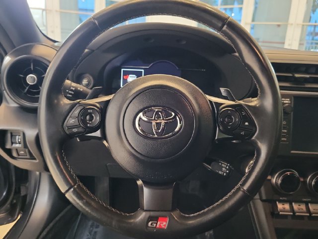 Used 2024 Toyota GR86 RWD image 15