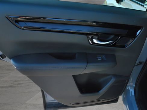 Used 2024 Honda CR-V EX-L image 9