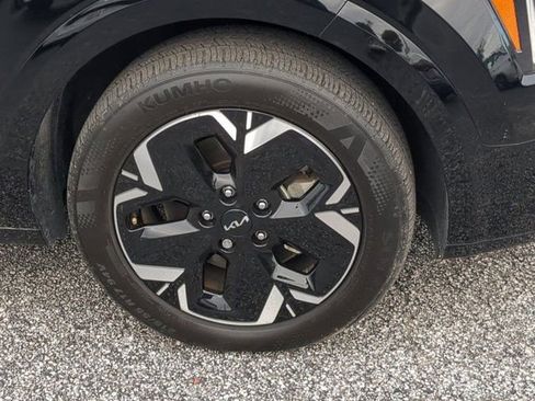 Used 2023 Kia Niro Wind w/ Wind Preserve Package image 11