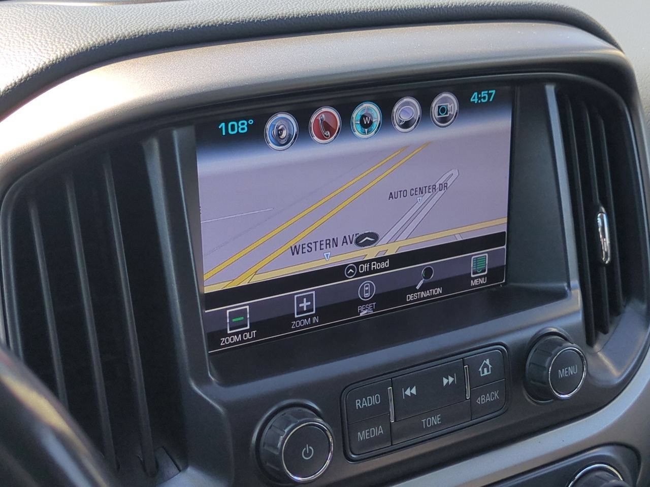 Used 2018 Chevrolet Colorado Z71 AWD/4WD image 14