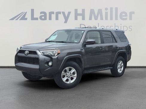Used 2018 Toyota 4Runner SR5 AWD/4WD image 1