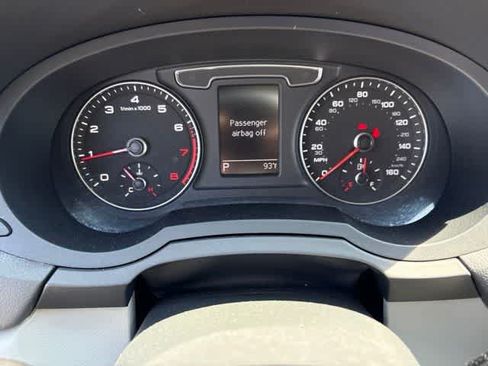 Used 2018 Audi Q3 2.0T Premium FWD image 16