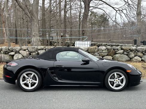 Used 2018 Porsche 718 Boxster image 30