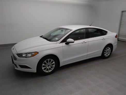 Used 2017 Ford Fusion S image 2
