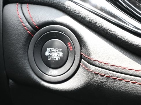 Used 2025 Dodge Durango GT RWD image 17