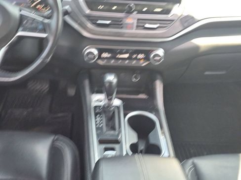 Used 2023 Nissan Altima 2.5 SL FWD image 17