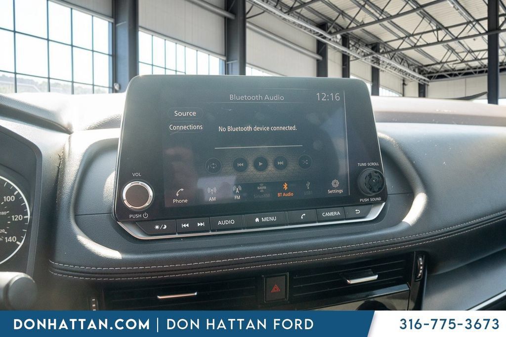 Used 2022 Nissan Rogue SV AWD/4WD image 7