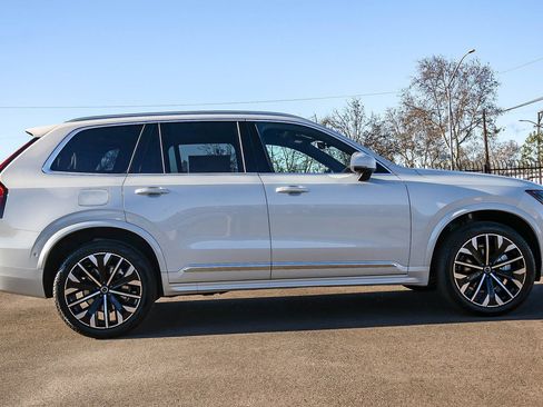 New 2026 Volvo XC90 B5 Plus image 4