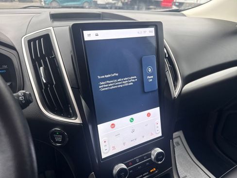 Used 2024 Ford Edge SEL w/ Convenience Package image 36