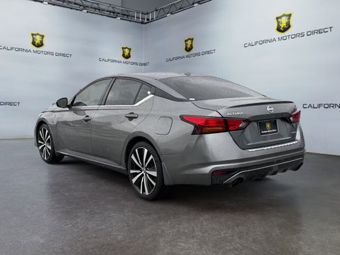 Used 2022 Nissan Altima 2.0 SR image 3