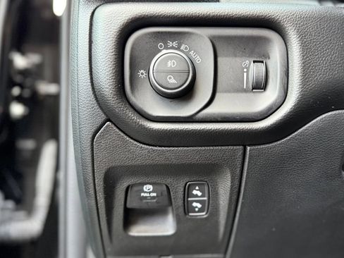 Used 2022 RAM 1500 Big Horn image 18