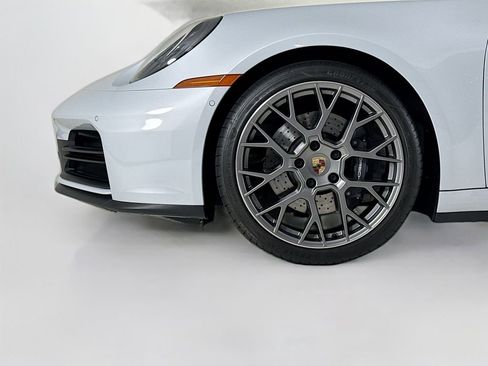 Used 2025 Porsche 911 Carrera RWD image 34