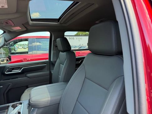 New 2026 GMC Sierra 2500 SLT w/ SLT Premium Package AWD/4WD image 10