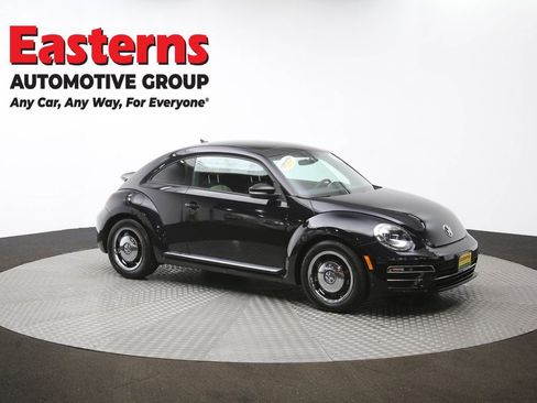Used 2018 Volkswagen Beetle 2.0T S image 45