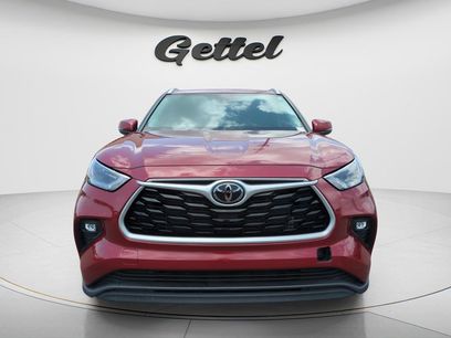 Used 2023 Toyota Highlander XLE