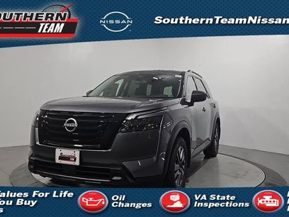 New 2025 Nissan Pathfinder SV