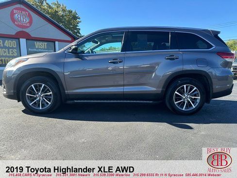 Used 2019 Toyota Highlander XLE AWD/4WD image 6