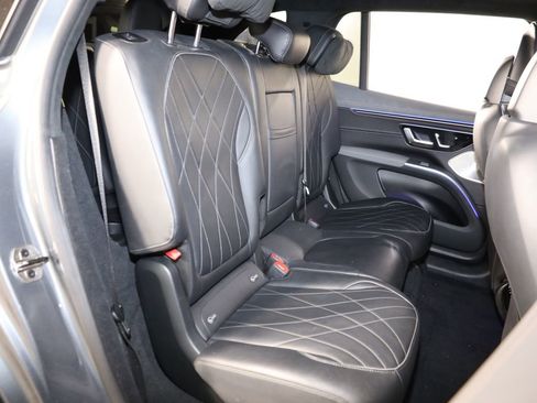 Used 2023 Mercedes-Benz EQS 580 4MATIC SUV w/ Exclusive Trim Package image 55
