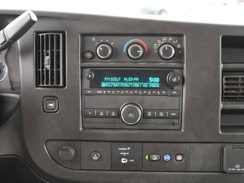 Used 2022 Chevrolet Express 3500 LS image 28