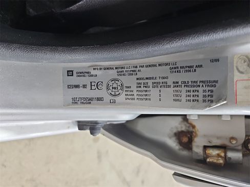 Used 2010 GMC Canyon SLT image 37