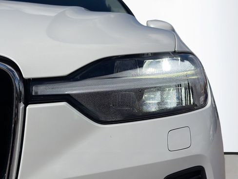 Used 2023 Volvo XC60 B5 Ultimate w/ Climate Package image 10