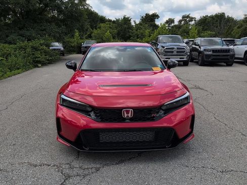 Used 2025 Honda Civic Type R image 2