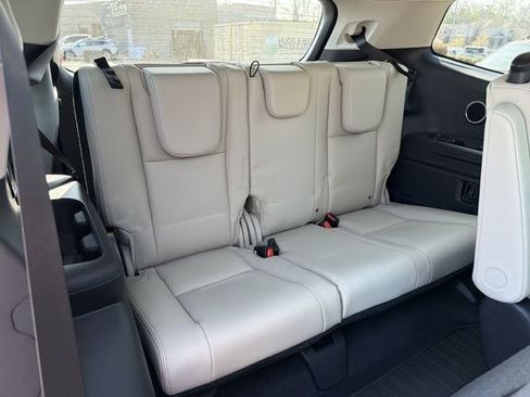 New 2026 Subaru Ascent Limited image 17