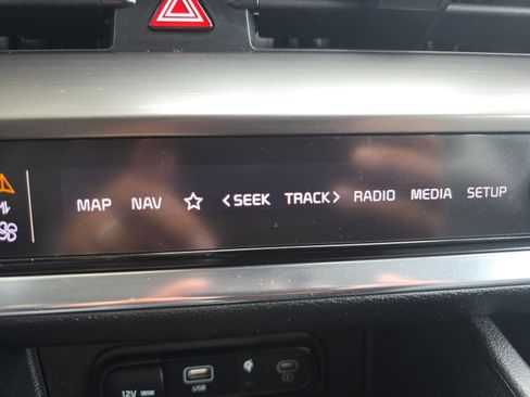 Certified 2024 Kia Sportage EX image 14