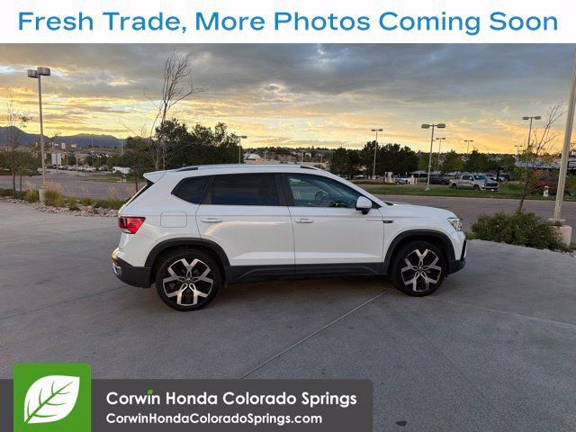 Used 2022 Volkswagen Taos SEL AWD/4WD image 8