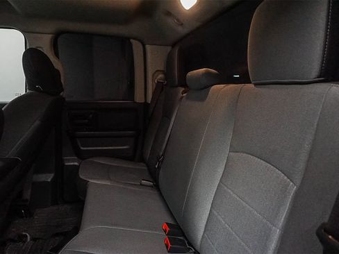 Used 2021 RAM 1500 Express image 17