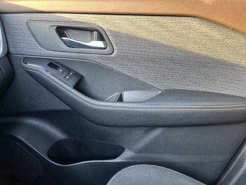 Certified 2023 Nissan Rogue SV image 22